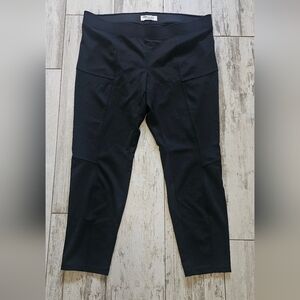 Old Navy Black Pants / Leggings 22 NWOT